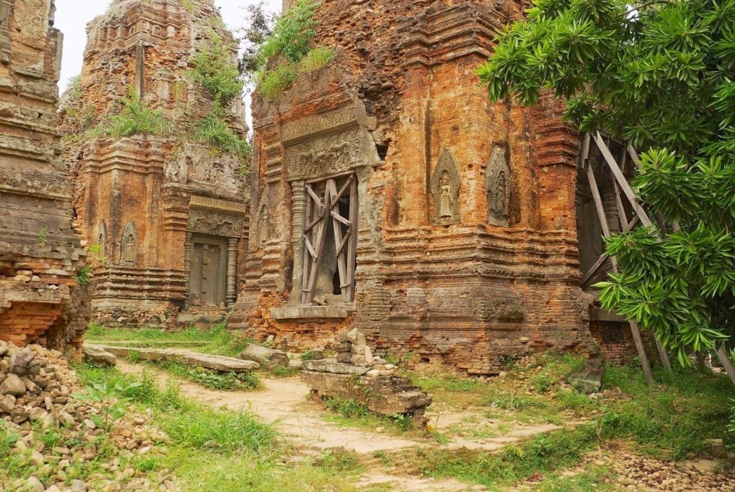 Ruins of the Lolei temple in Siem Reap, Cambodia.