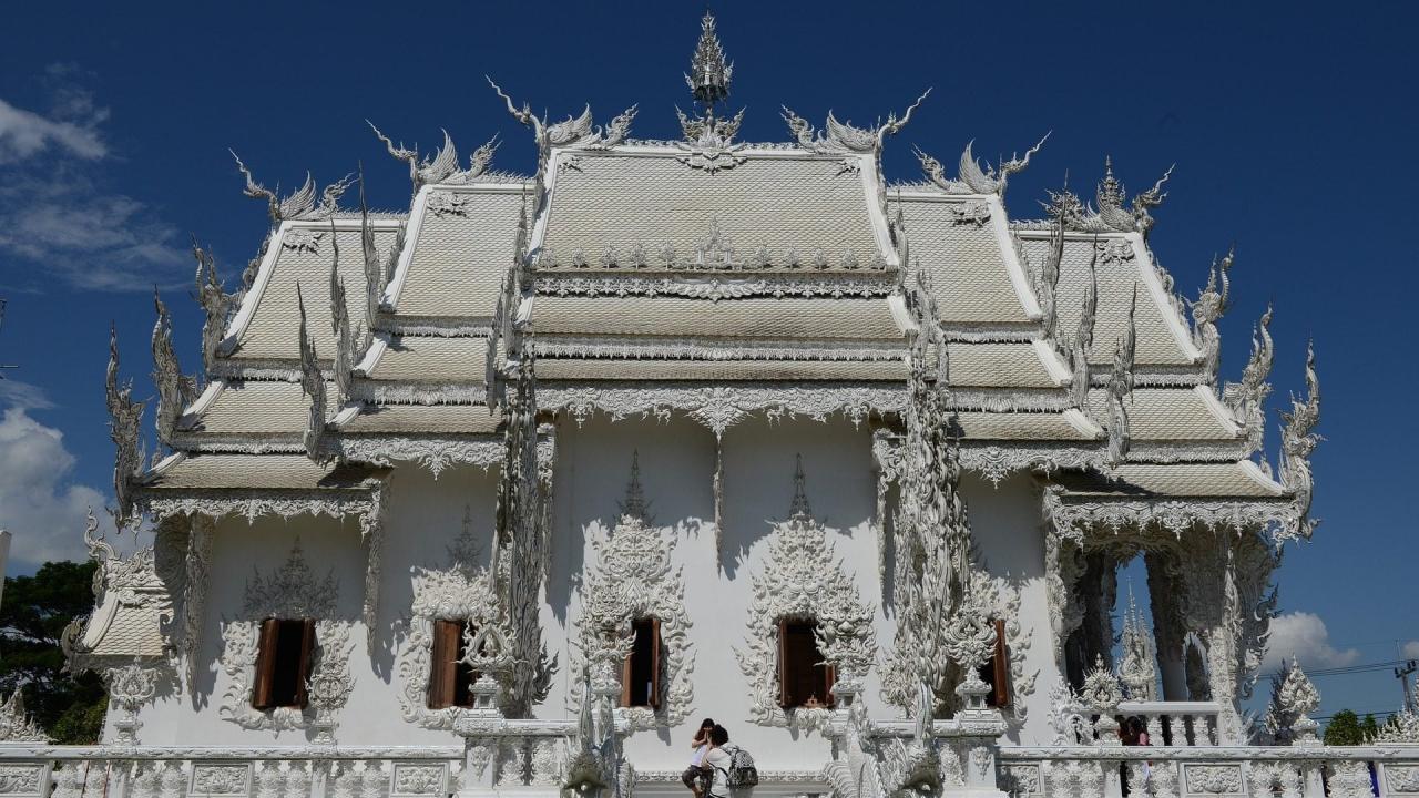 white-temple-1593445_1920 Chiang Rai