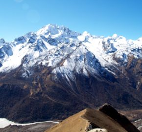 View of Ganja-la Pass